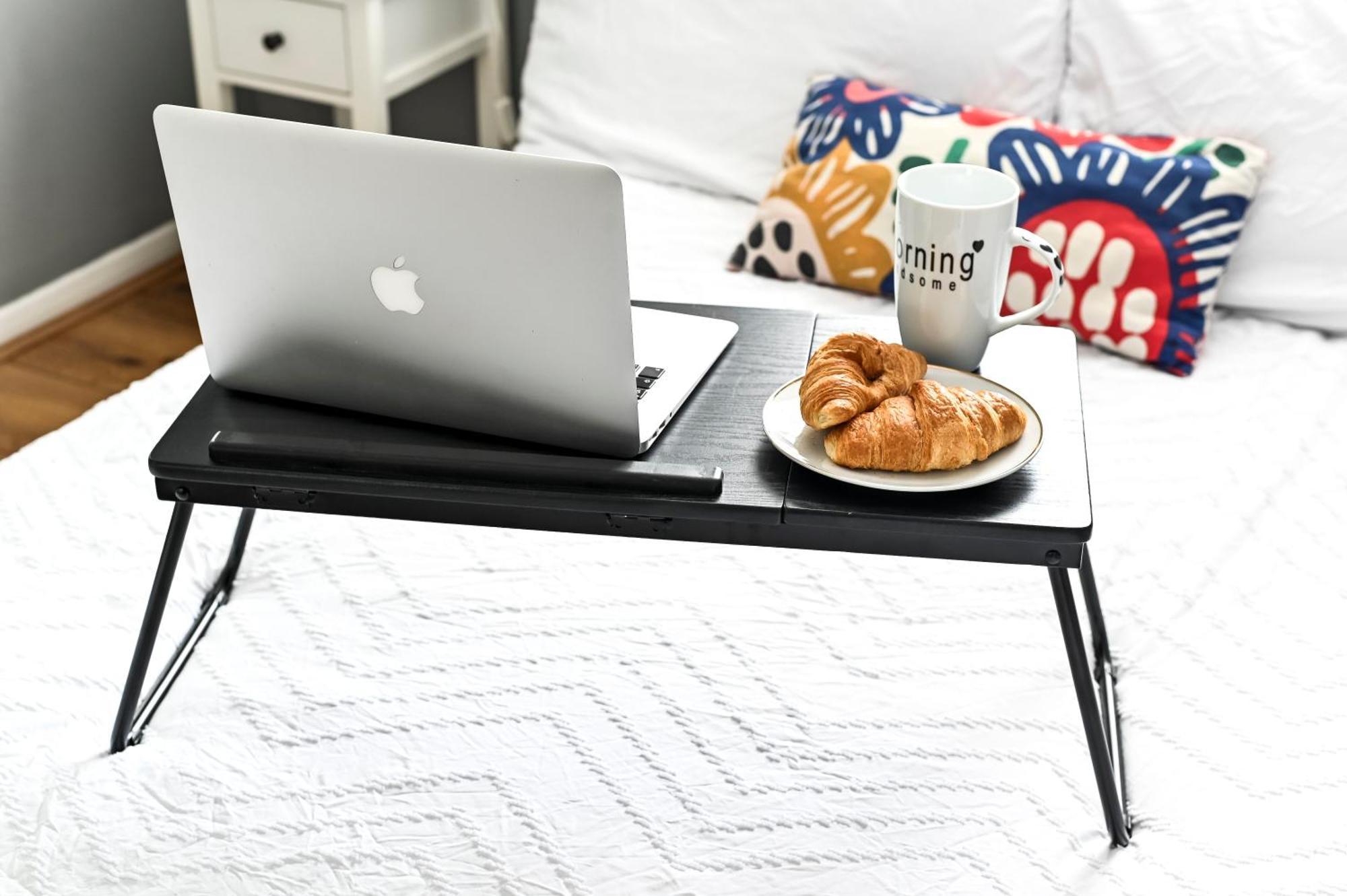 Cosy 1-Bed E15, Sleeps 4, 1 Min From Tube Station Near O2 Arena Leilighet London Eksteriør bilde