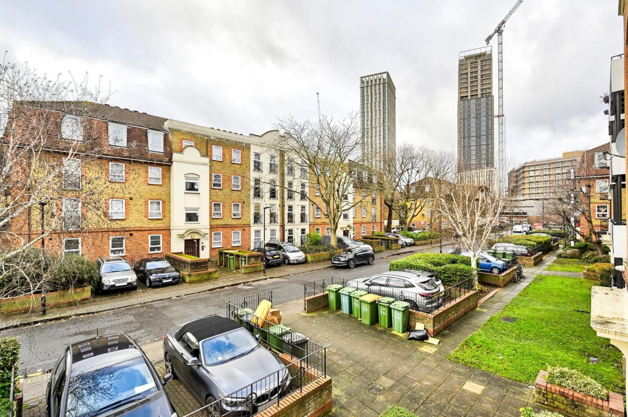 Cosy 1-Bed E15, Sleeps 4, 1 Min From Tube Station Near O2 Arena Leilighet London Eksteriør bilde
